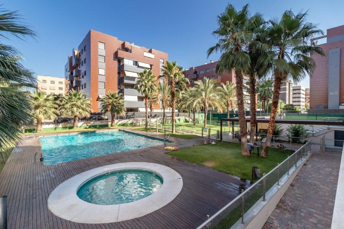 Apartamento Forum-Ciencias Con Piscina, Gym & Parking Granada Exterior photo